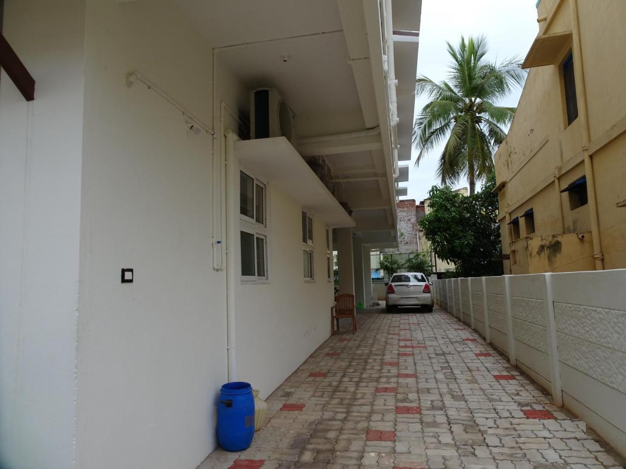 Апартаменты Haritham Tiruchirappalli Экстерьер фото